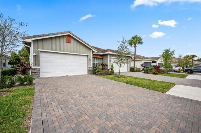 Building Photo - 19527 Weathervane Way