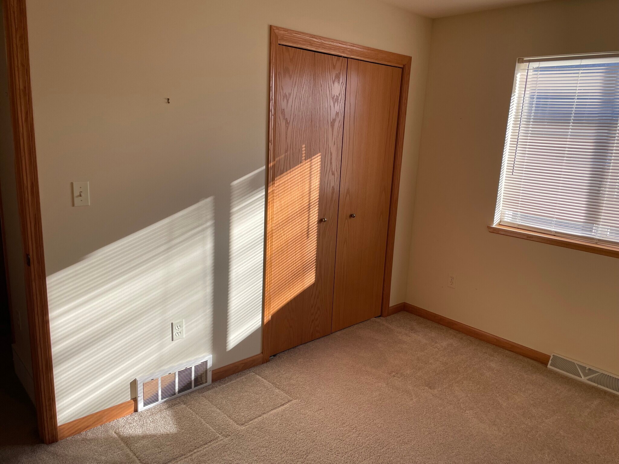 Building Photo - 508 3rd St