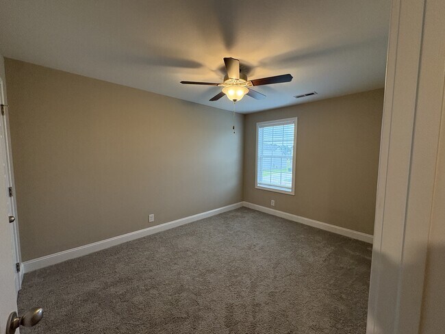 Building Photo - 235 Dugger Dr