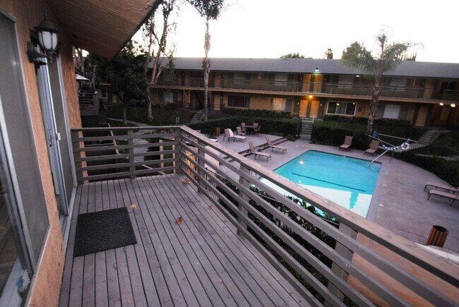 Building Photo - **COMING SOON**  LA HABRA 3BR CONDO $3250mo
