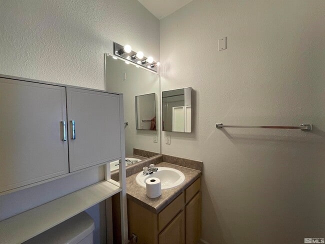 Building Photo - 200 Talus Way