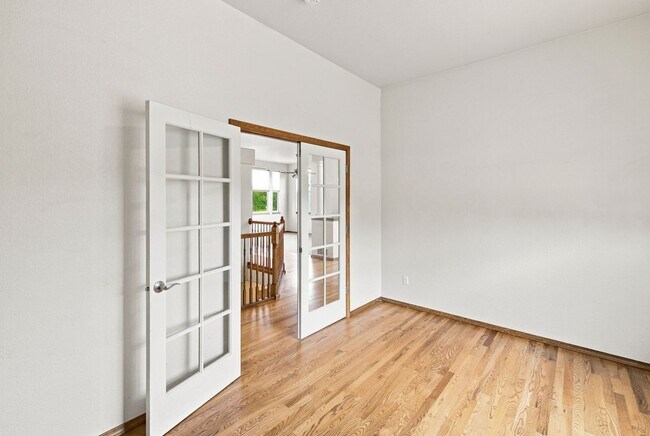 Building Photo - 8803 Wolf Lake Drive