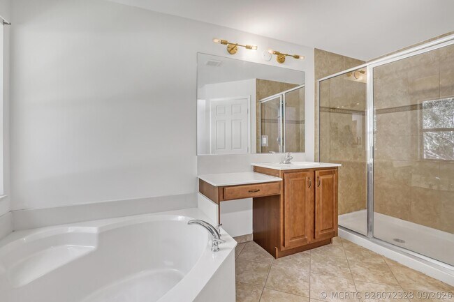 Building Photo - 10585 Cocobolo Way