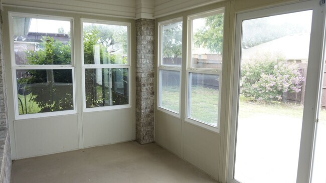 Building Photo - 5404 Hunters Ridge Trail