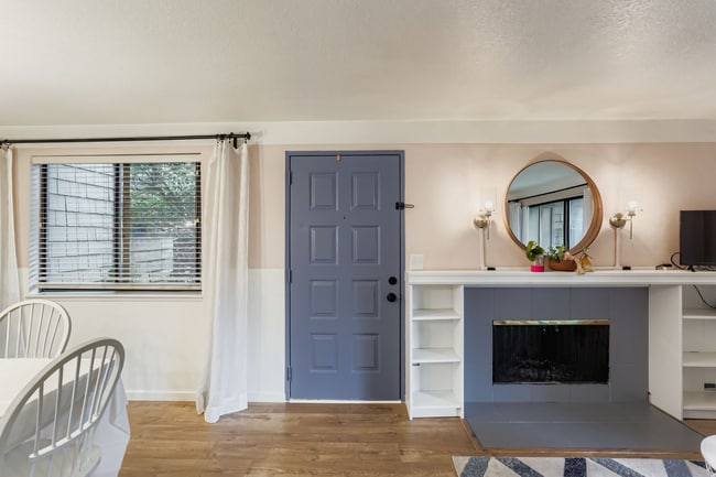 Building Photo - 77 Galen St