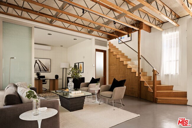 Building Photo - 619 San Juan Ave
