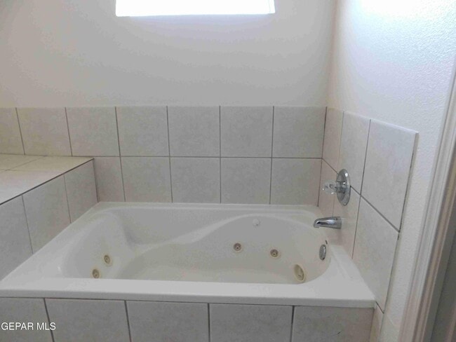 Building Photo - 12736 Tierra Sonora Dr