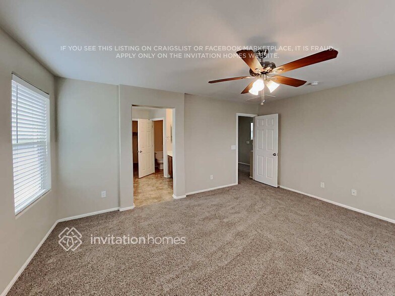 Building Photo - 941 S Deerfield Ln