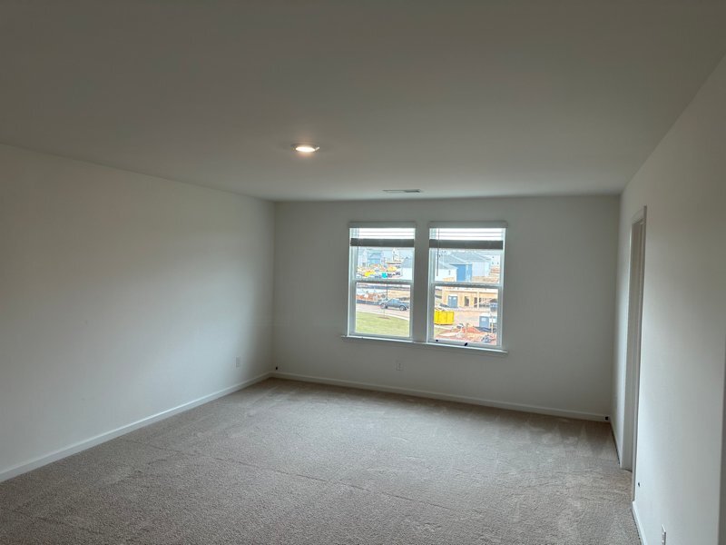 Building Photo - 1112 Holland Dr