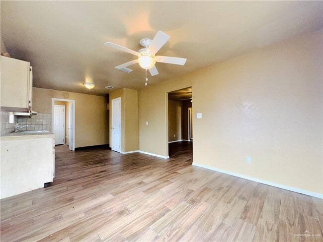 Building Photo - 2757 Melba Ave