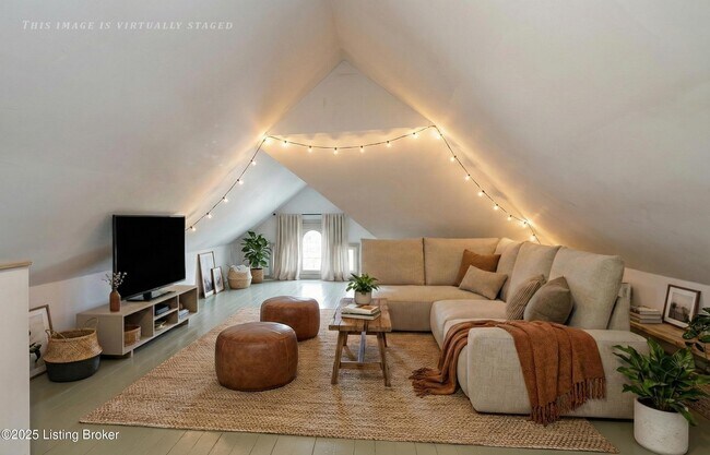 Building Photo - 1704 Rosewood Ave