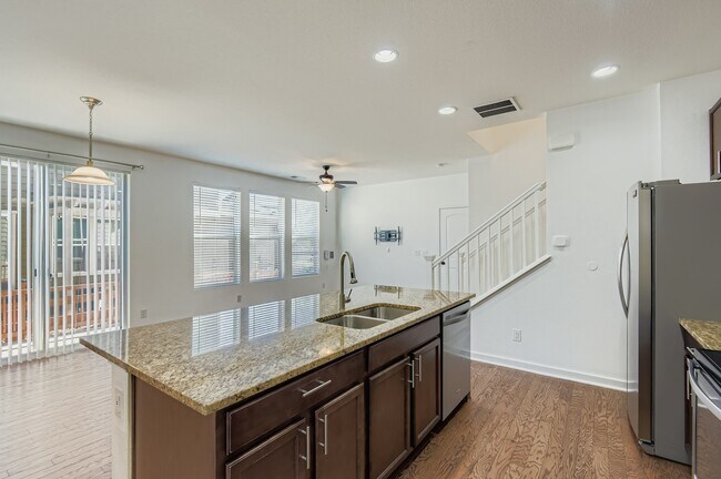 Building Photo - 10071 Nadine Ln