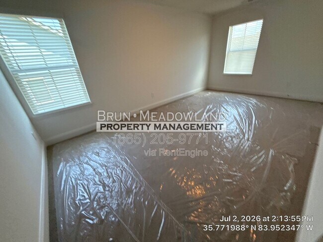 Building Photo - 1725 Bennett Vlg Dr