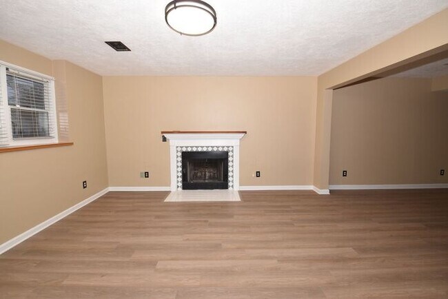 Building Photo - Cross Creek 4 bedroom home