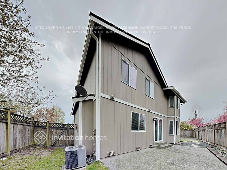 Building Photo - 15630 Canby Dr