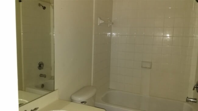 Building Photo - 818 Forest Fir