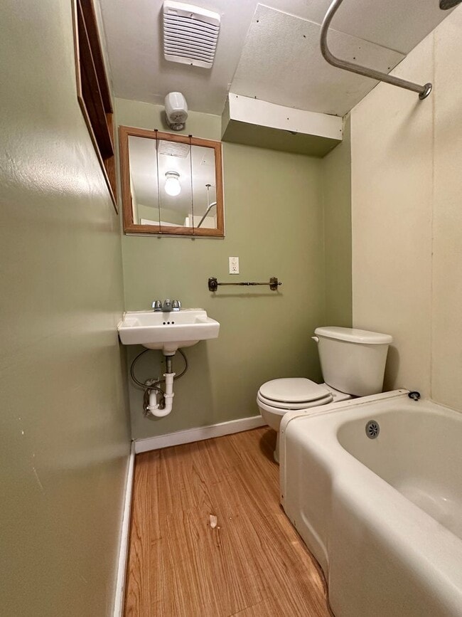 Building Photo - WBC's 253 Duplex
