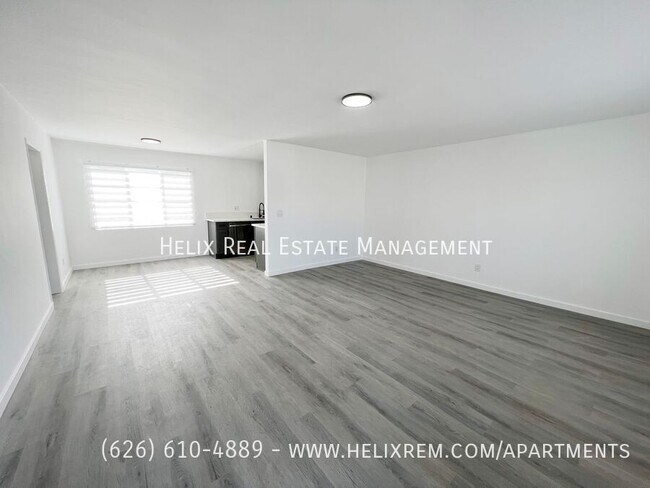 Building Photo - 1313 Huntington Dr