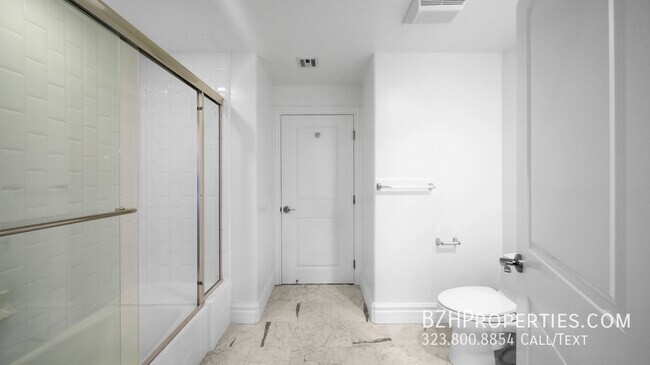 Building Photo - 1050 S Holt Ave