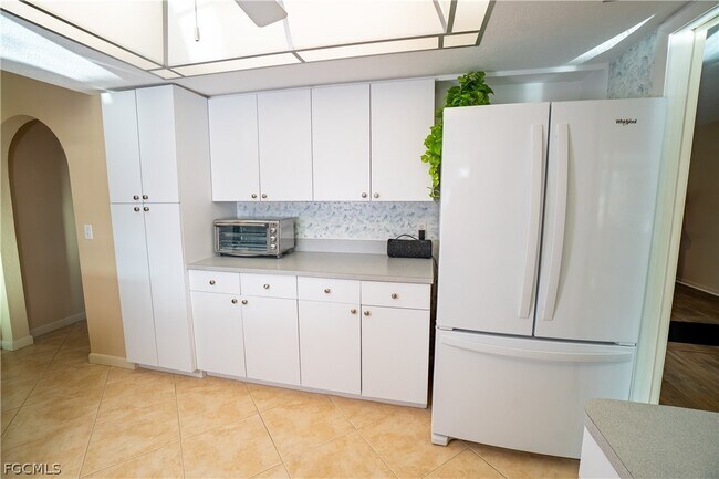 Building Photo - 3510 SE 19th Pl