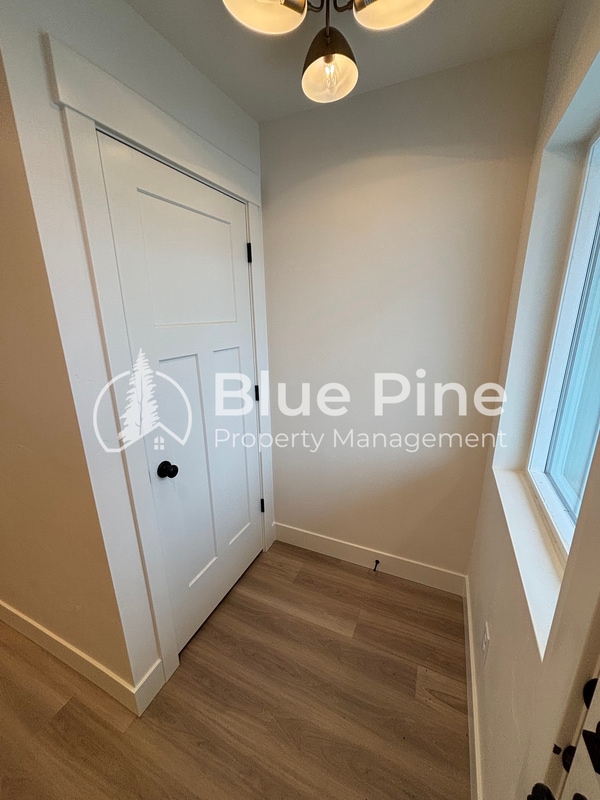 Building Photo - 2391 Caliber Pl