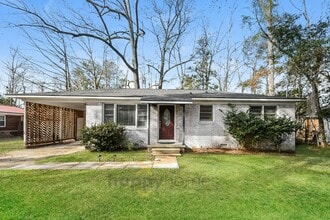 Building Photo - 3 Bedroom, 1 Bath Home in Castlewood of West Ashley