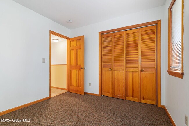 Building Photo - 222 North Ten Broeck Street
