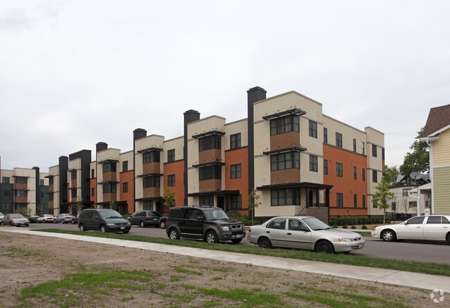 Primary Photo - Charlotte Commons