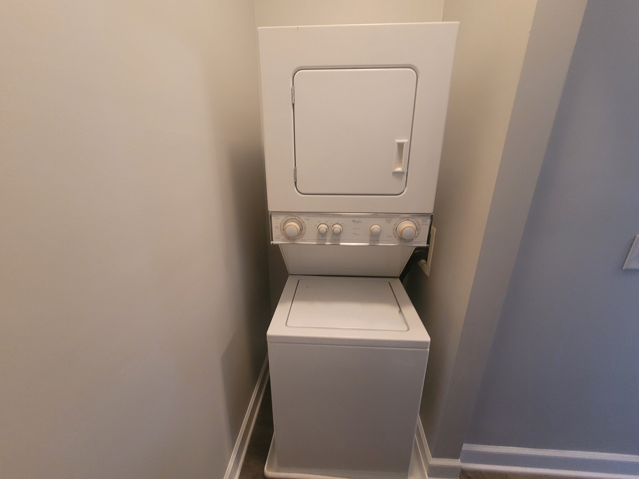 Washer & Dryer - 7231 Althorp Way