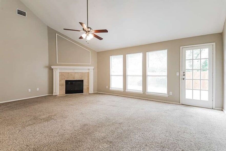 Building Photo - 7714 Straits Dr