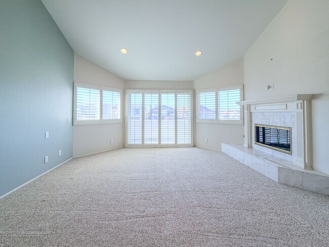 Building Photo - 2511 Monaco Dr
