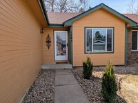 Building Photo - Awesome 3-Bed, 2-Bath Home in Great Fort C...