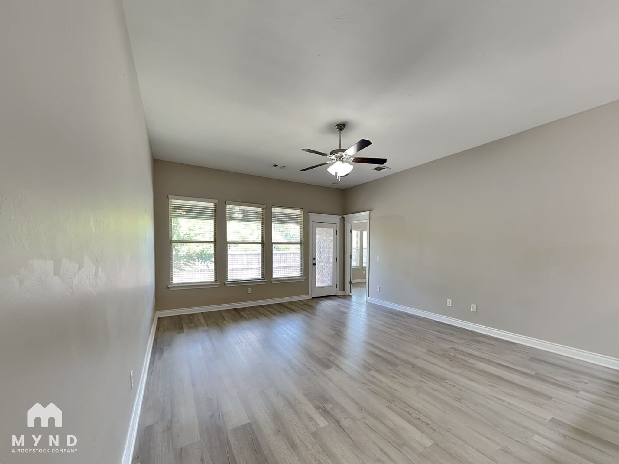 Building Photo - 1007 Merlin Dr