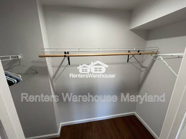 Building Photo - 2062 Jasmine Rd