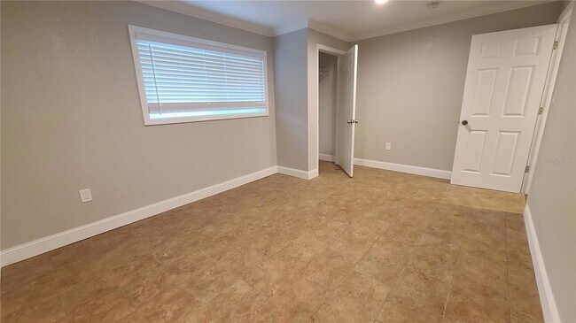 Building Photo - 1718 Cardinal Dr