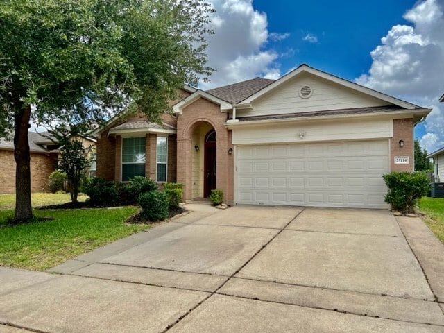 Building Photo - 25114 Diamond Ranch Dr