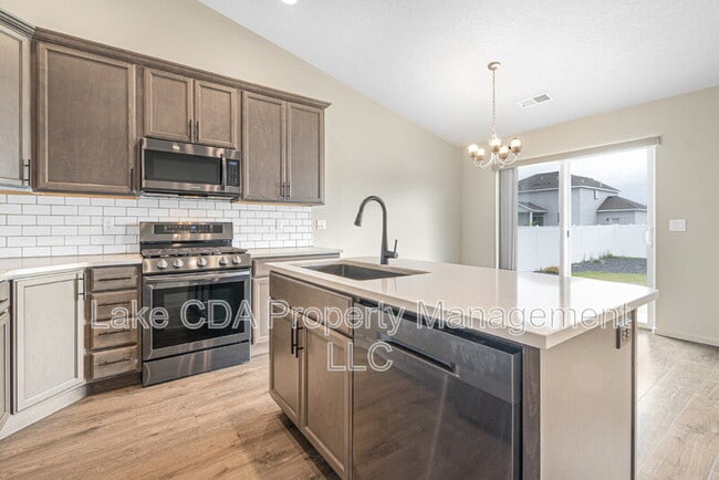 Building Photo - 3995 W Belgrave Wy