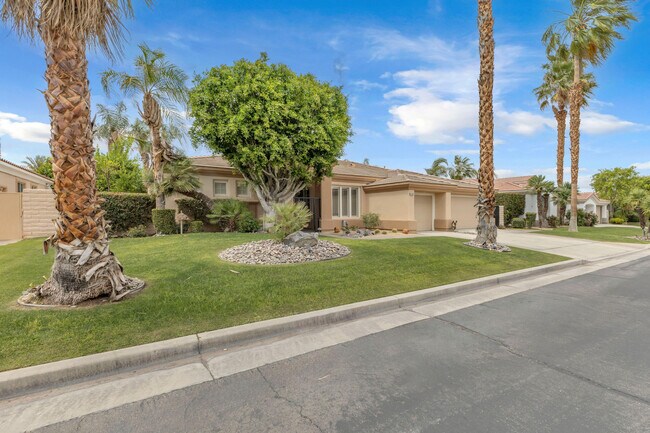 Building Photo - 44397 Mesquite Dr