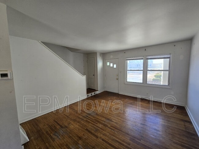 Building Photo - 235 Madison St