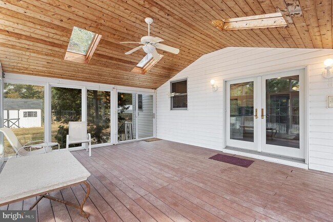 Building Photo - 210 Garrison Forest Rd