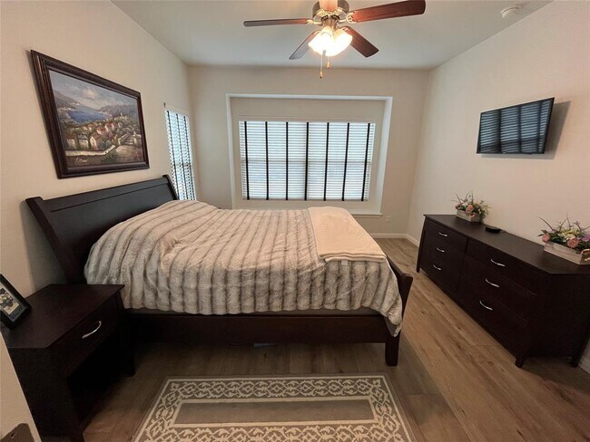 Building Photo - 8145 Daisy Cutter Crossing