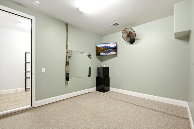 Building Photo - 5818 Fairway Shores Ln