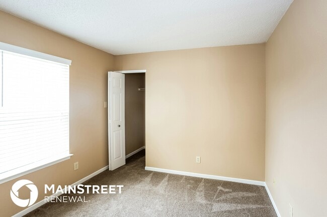 Building Photo - 113 Winterwood Dr