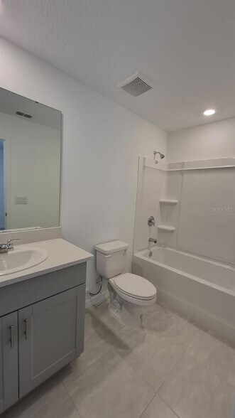 Building Photo - 2860 Skyline Lp