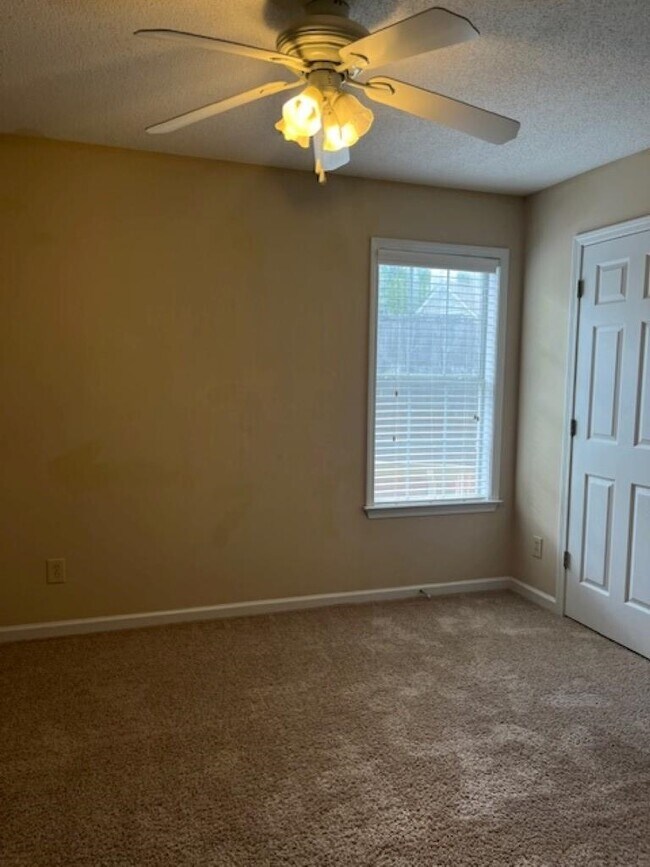 Building Photo - 2972 Woodland Ash Cove