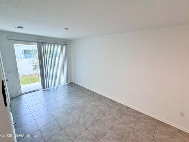 Building Photo - 8334 Zenith Cir