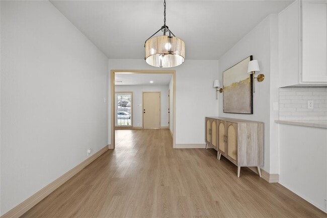 Building Photo - 4022 Marlborough Dr