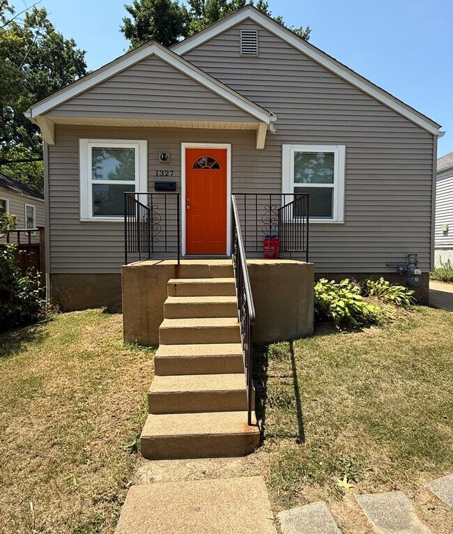 Primary Photo - Charming South City Bungalow with Modern T...