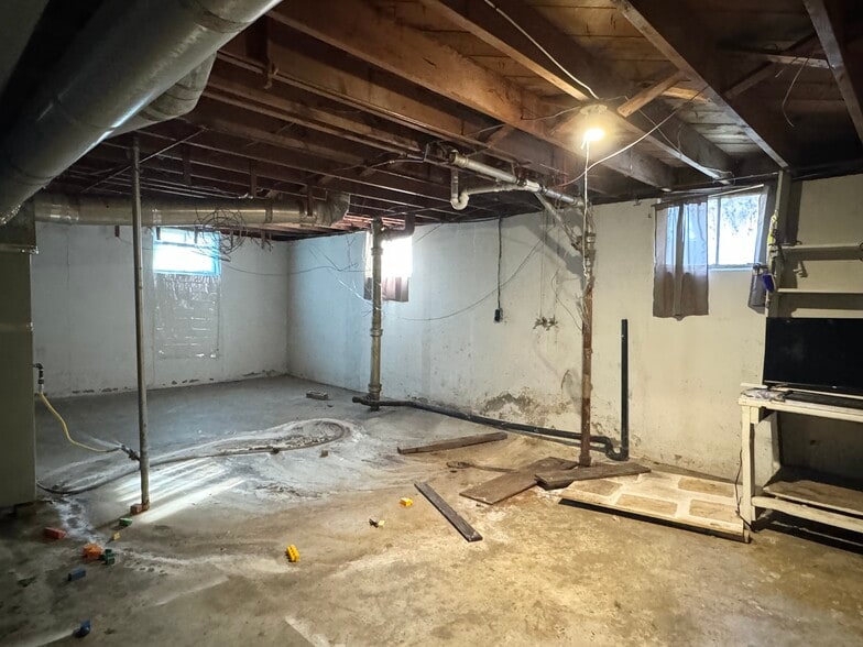 Building Photo - 4511 Virginia Ave