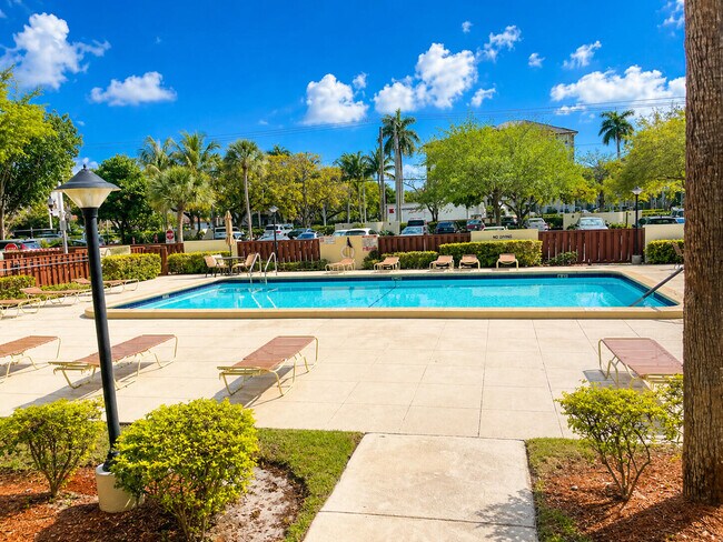 Building Photo - 10777 W Sample Rd